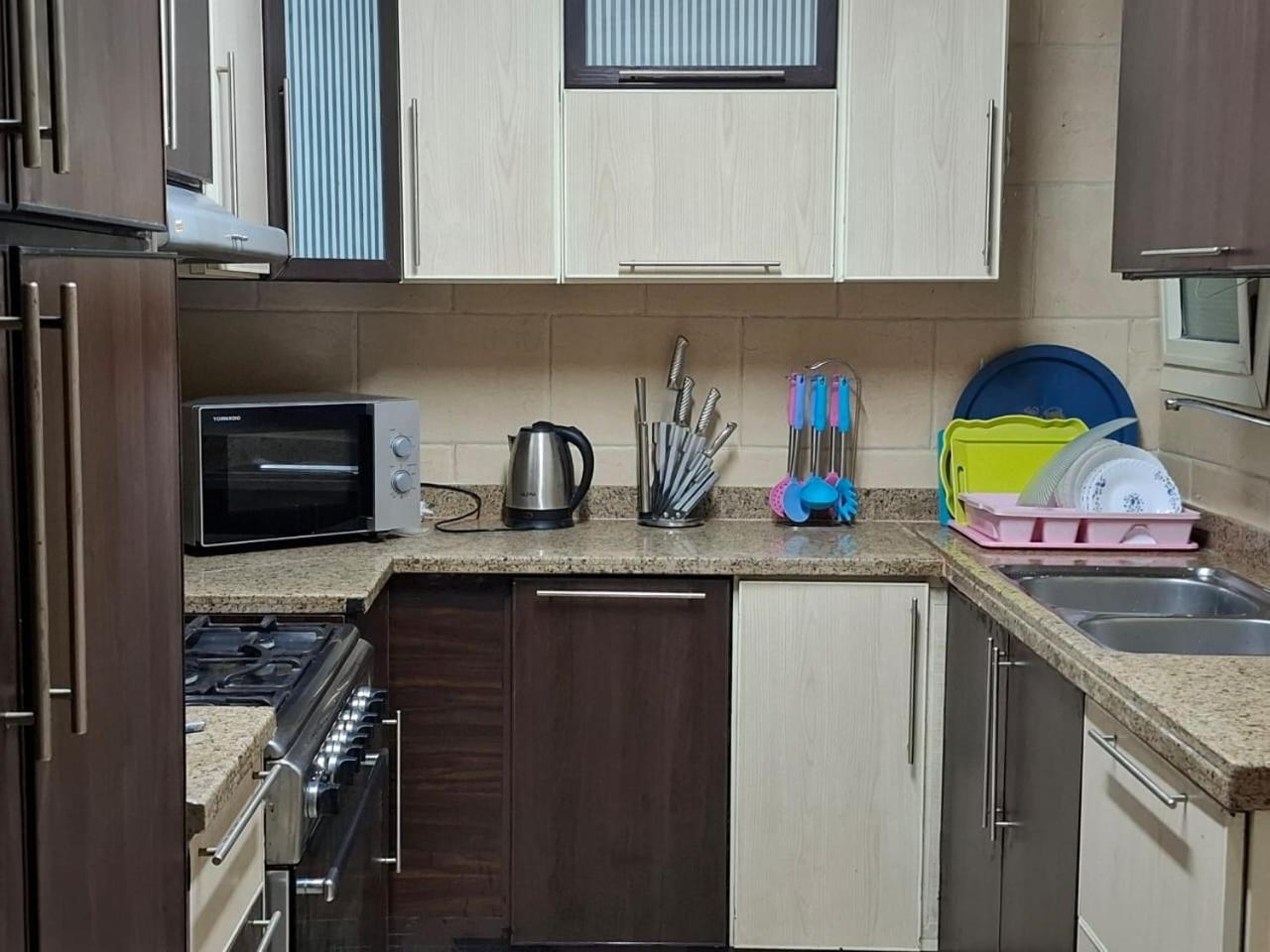 Ferienwohnung كمبوند سيتي تاورز البوشي Kairo Exterior foto